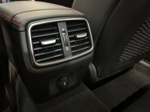 Used 2023 Genesis G70 3.3T w/ Sport Prestige Package image 18