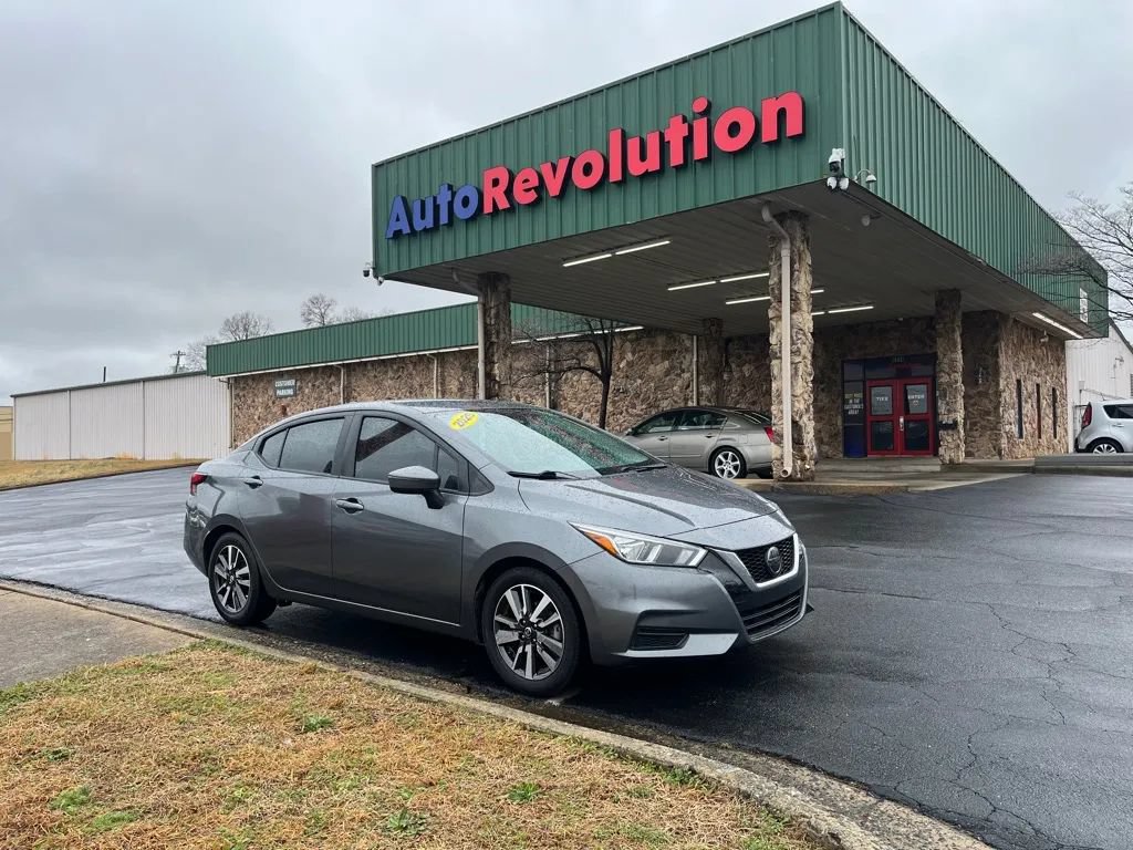 Used 2020 Nissan Versa SV FWD image 1