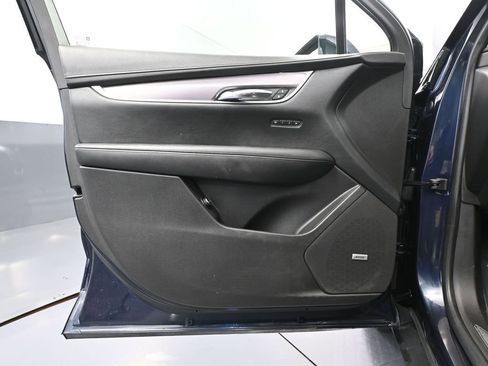 Used 2017 Cadillac XT5 Luxury image 17