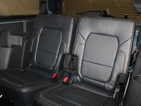 Used 2022 Ford Bronco Badlands AWD/4WD image 10