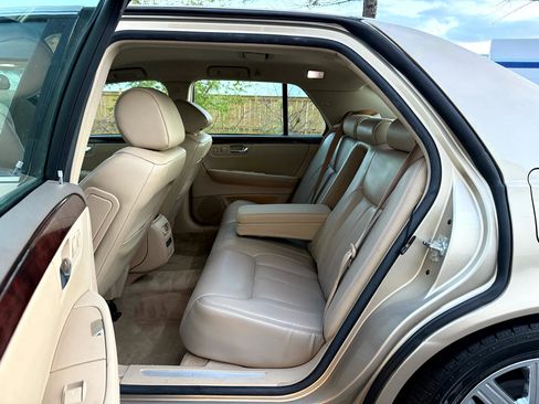 Used 2006 Cadillac DTS image 14