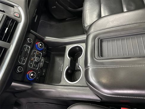 Used 2022 Chevrolet Tahoe LT w/ LT Signature Plus Package image 33