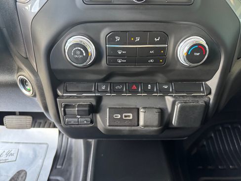 Used 2024 GMC Sierra 2500 Pro w/ Convenience Package RWD image 14