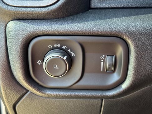 Used 2022 RAM 2500 Tradesman image 20