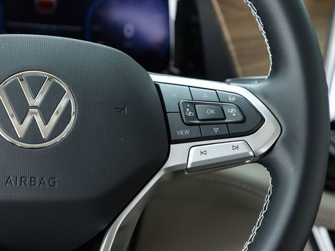 New 2026 Volkswagen Atlas SE image 61