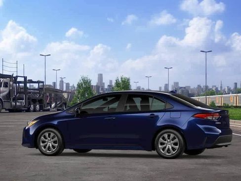 New 2026 Toyota Corolla LE FWD image 5
