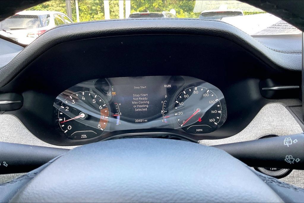 Used 2023 Jeep Compass Latitude AWD/4WD image 13