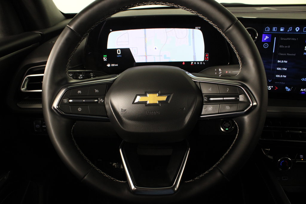 Used 2026 Chevrolet Traverse LT FWD image 8