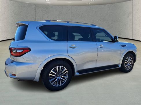 Used 2023 Nissan Armada SL w/ Captain's Chairs Package RWD image 5