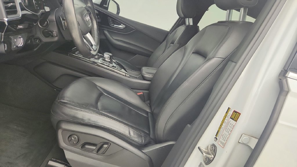 Used 2018 Audi Q7 3.0T Premium Plus w/ Premium Plus Package AWD/4WD image 13