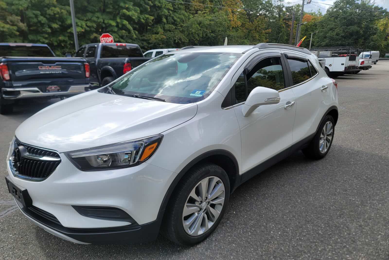 Used 2018 Buick Encore Preferred AWD/4WD image 1