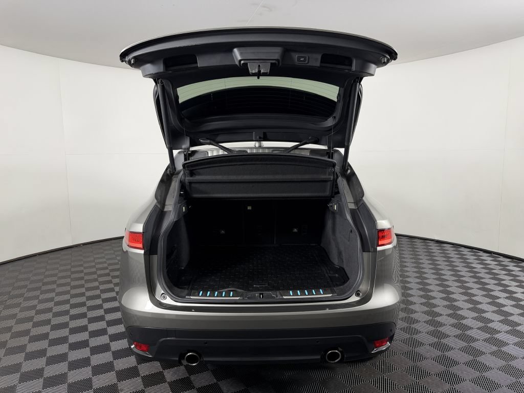 Used 2019 Jaguar F-PACE Portfolio AWD/4WD image 34