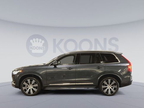 Used 2023 Volvo XC90 B6 Ultimate w/ Protection Package Premier image 2