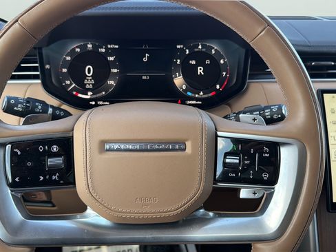 Used 2024 Land Rover Range Rover Long Wheelbase SE AWD/4WD image 25