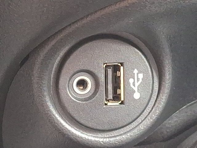 Used 2012 Nissan Juke SL AWD/4WD image 25