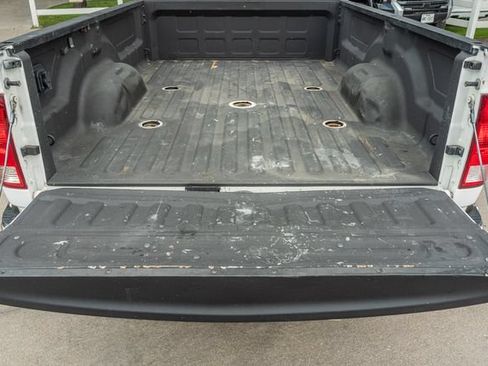 Used 2018 RAM 3500 Tradesman w/ Chrome Appearance Group AWD/4WD image 10