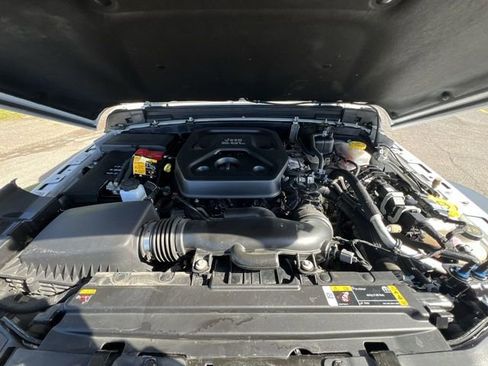 Used 2023 Jeep Wrangler Sport AWD/4WD image 21