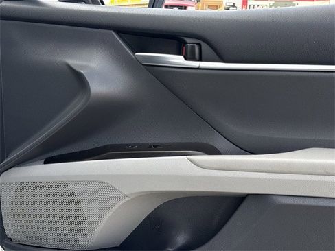 Used 2024 Toyota Camry LE w/ Convenience Package image 27