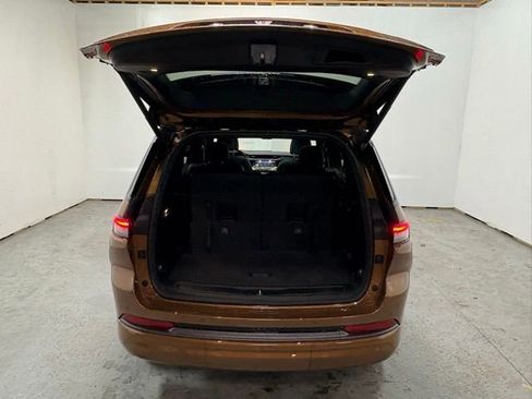 New 2026 Jeep Grand Cherokee L Limited AWD/4WD image 8