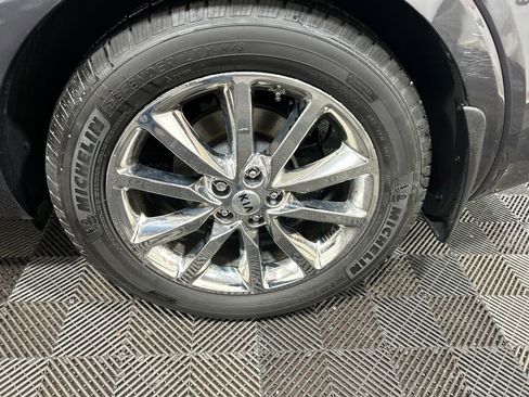 Used 2017 Kia Sorento SX AWD/4WD image 32