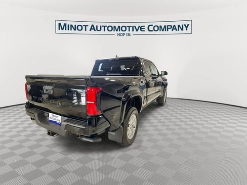 Used 2026 Toyota Tacoma SR5 AWD/4WD image 9