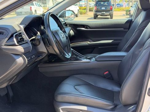 Used 2023 Toyota Camry XSE FWD image 14