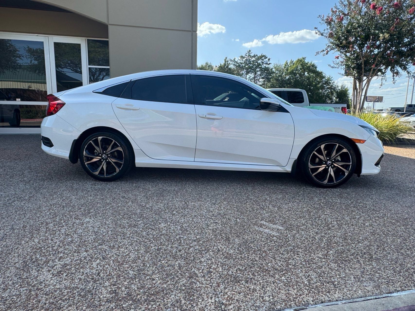 Used 2020 Honda Civic Sport image 4