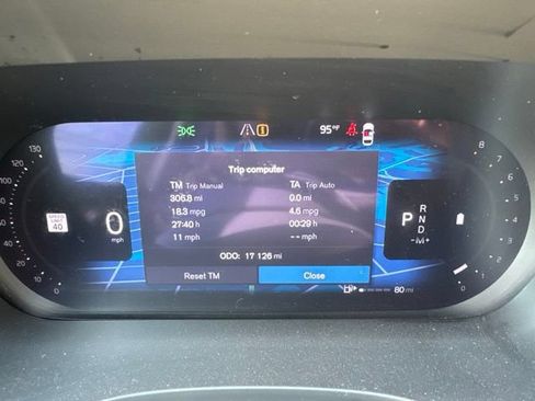 Certified 2024 Volvo XC60 B5 Plus w/ Protection Package Premier AWD/4WD image 24