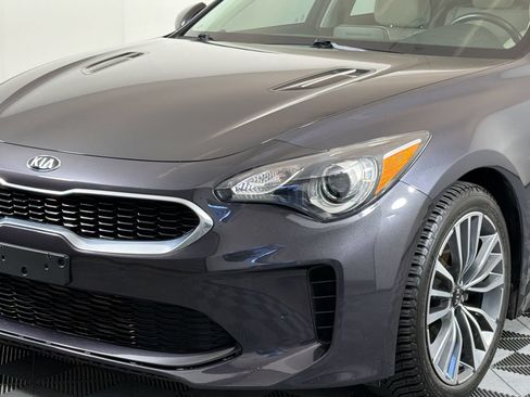 Used 2019 Kia Stinger RWD image 14
