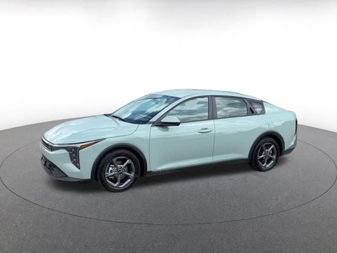 Used 2026 Kia K4 FWD image 5
