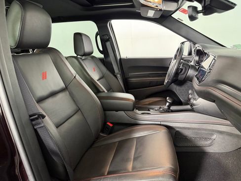Used 2025 Dodge Durango GT image 33
