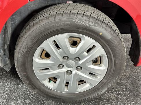 Used 2017 Dodge Journey SE image 14