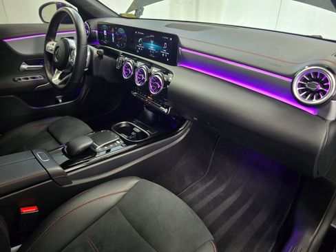 Used 2022 Mercedes-Benz CLA 250 4MATIC image 25