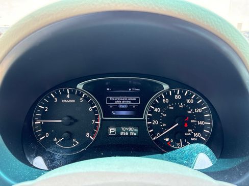 Used 2015 Nissan Altima 3.5 SL FWD image 7
