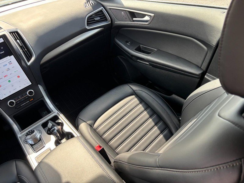 Used 2024 Ford Edge SEL w/ Convenience Package AWD/4WD image 16