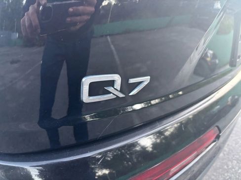 Used 2018 Audi Q7 3.0T Premium Plus image 12