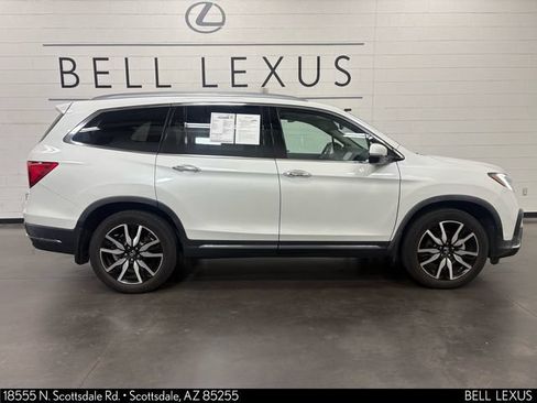Used 2021 Honda Pilot Touring image 2
