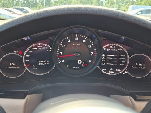 Used 2021 Porsche Cayenne AWD/4WD image 12