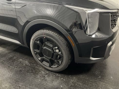 Used 2025 Kia Sorento SX image 78