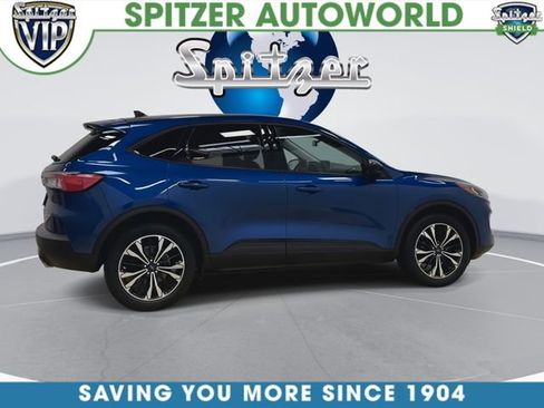 Used 2022 Ford Escape SE w/ SE Sport Appearance Package image 8