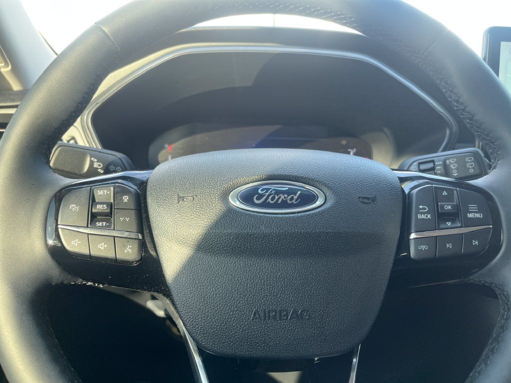 Used 2026 Ford Escape Active w/ Tech Pack #1 FWD image 45