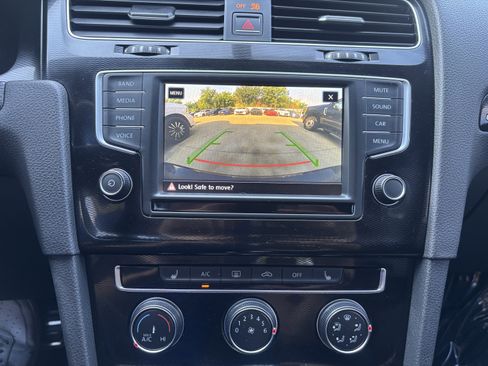 Used 2017 Volkswagen GTI S image 24