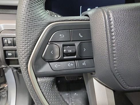 Used 2024 Toyota Tacoma TRD Off-Road image 26