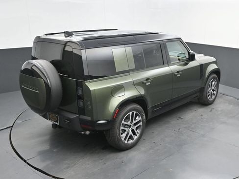 New 2026 Land Rover Defender 110 X-Dynamic SE AWD/4WD image 37