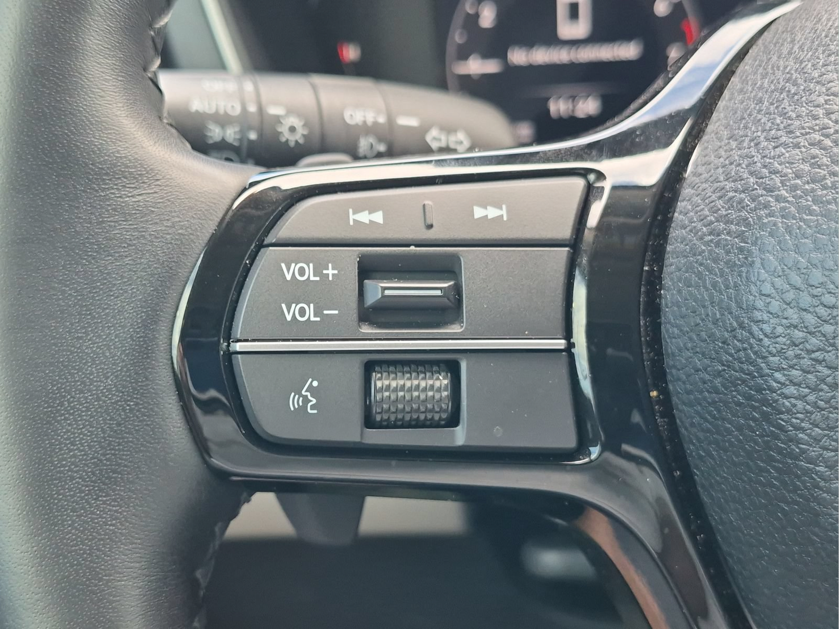 Used 2025 Honda Pilot Elite image 13
