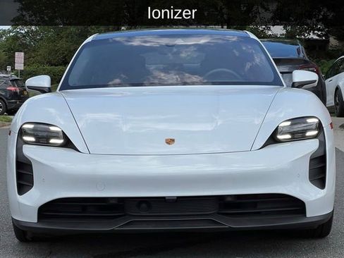 Used 2022 Porsche Taycan GTS w/ Premium Package (P6U) image 9