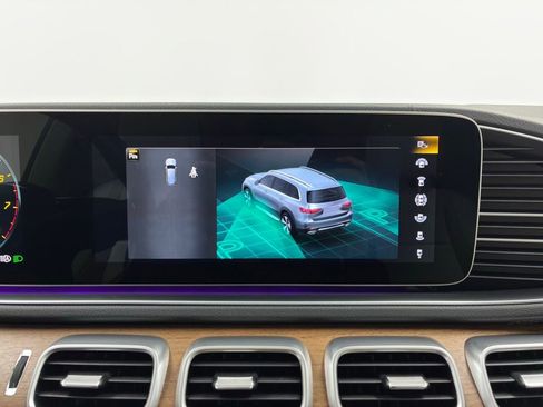 Used 2022 Mercedes-Benz GLS 450 4MATIC image 40