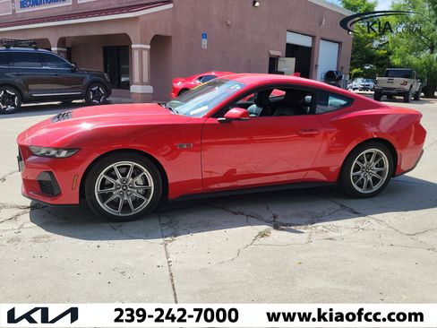 Used 2024 Ford Mustang GT Premium image 6