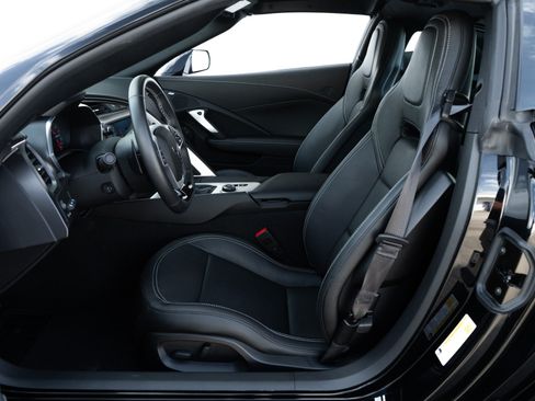 Used 2019 Chevrolet Corvette ZR1 RWD image 5