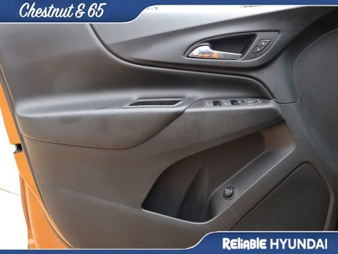 Used 2018 Chevrolet Equinox LT w/ Sun & Infotainment Package FWD image 22